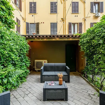 Apartment Loft With Private Garden At Navigli *