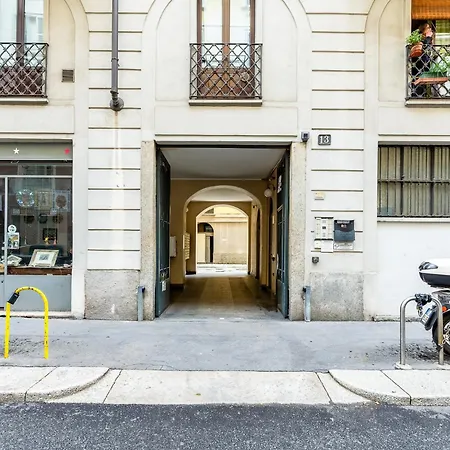 Loft With Private Garden At Navigli Milan