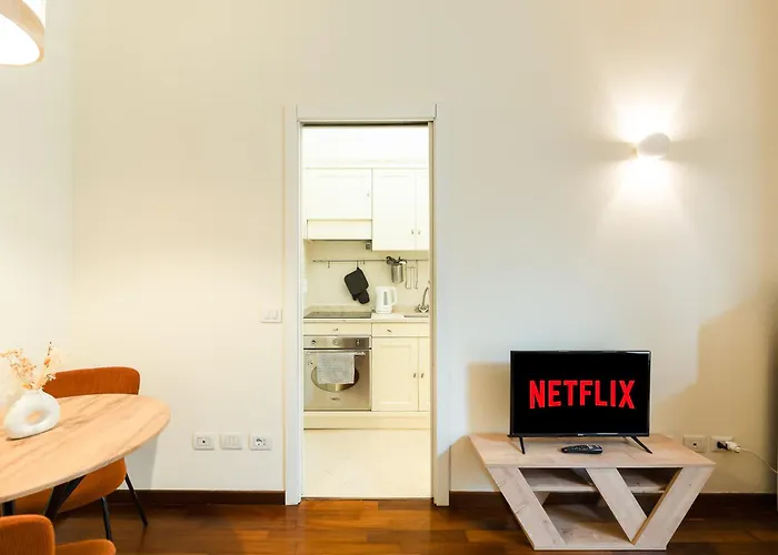 شقة Exclusive Loft With Private Garden In Center At Navigli - 10min To Duomo ميلان