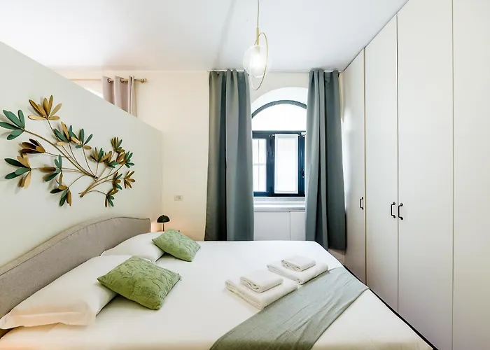 شقة Exclusive Loft With Private Garden In Center At Navigli - 10min To Duomo